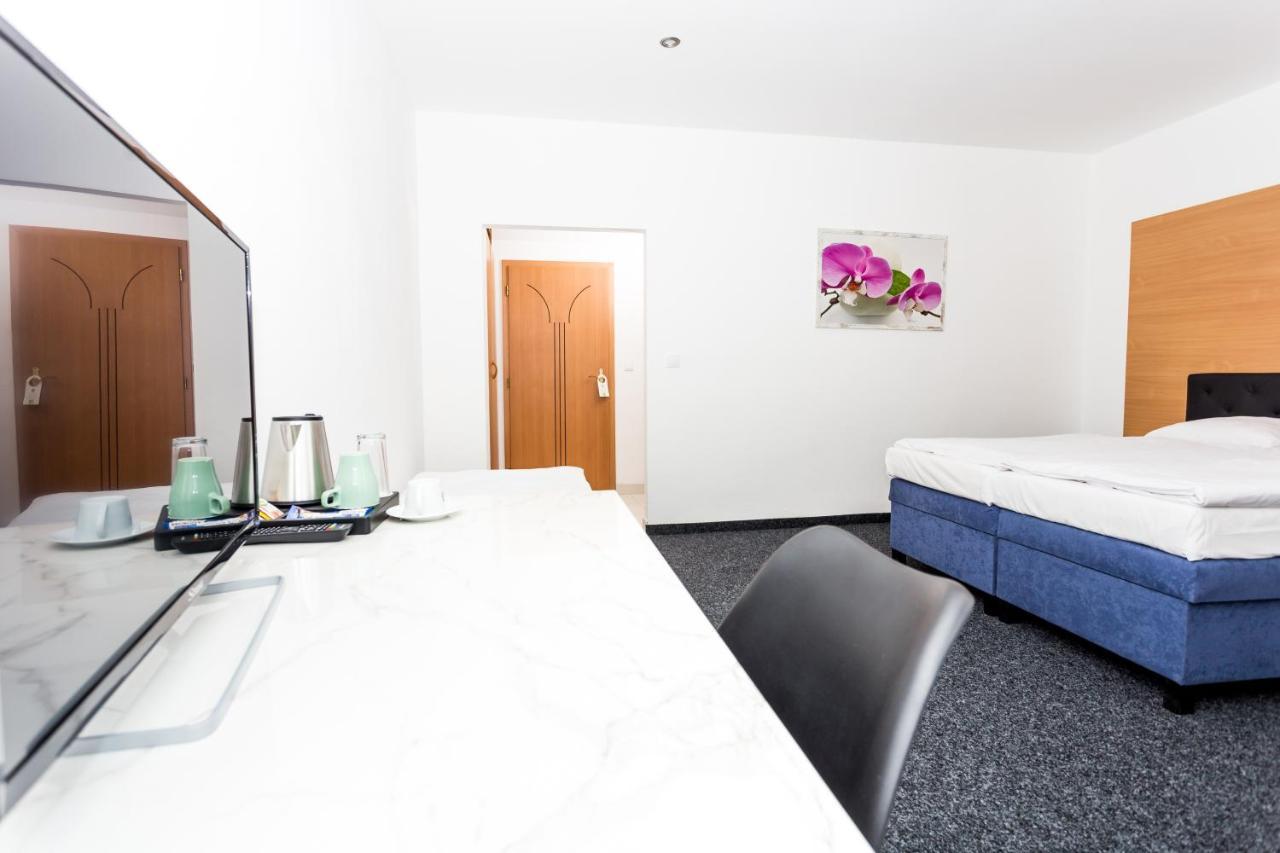 Hotel Joker Obrnice Εξωτερικό φωτογραφία