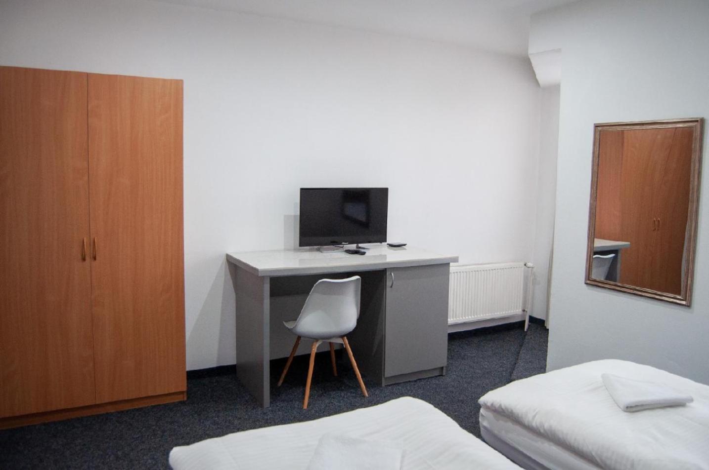 Hotel Joker Obrnice Εξωτερικό φωτογραφία