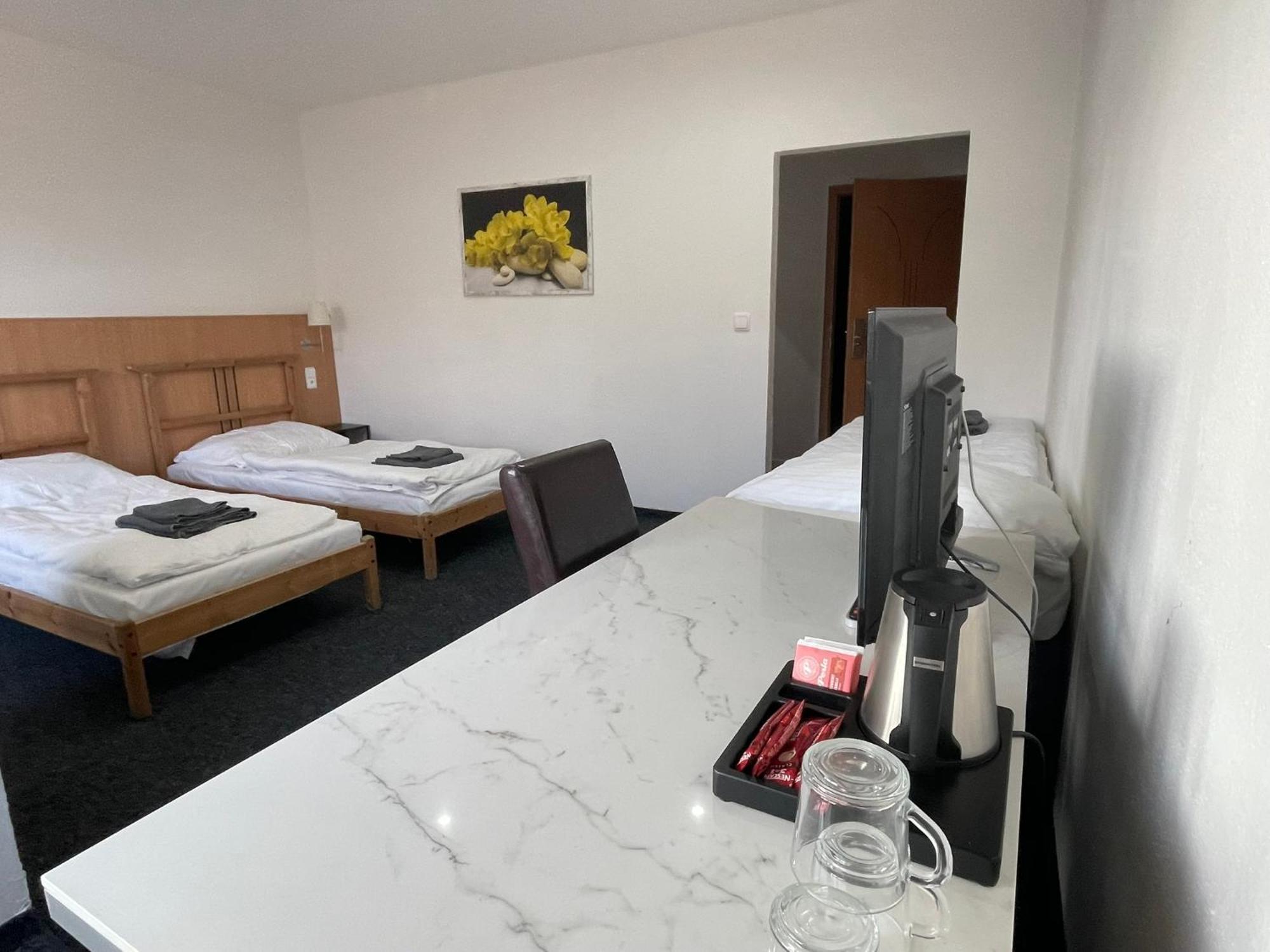 Hotel Joker Obrnice Εξωτερικό φωτογραφία